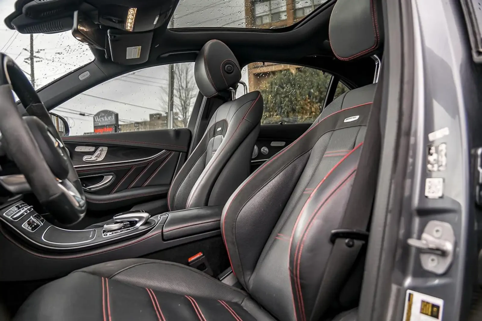 Mercedes-Benz E 43 AMG * Фиксирана цена до БГ * FULL * , снимка 14 - Автомобили и джипове - 54452325