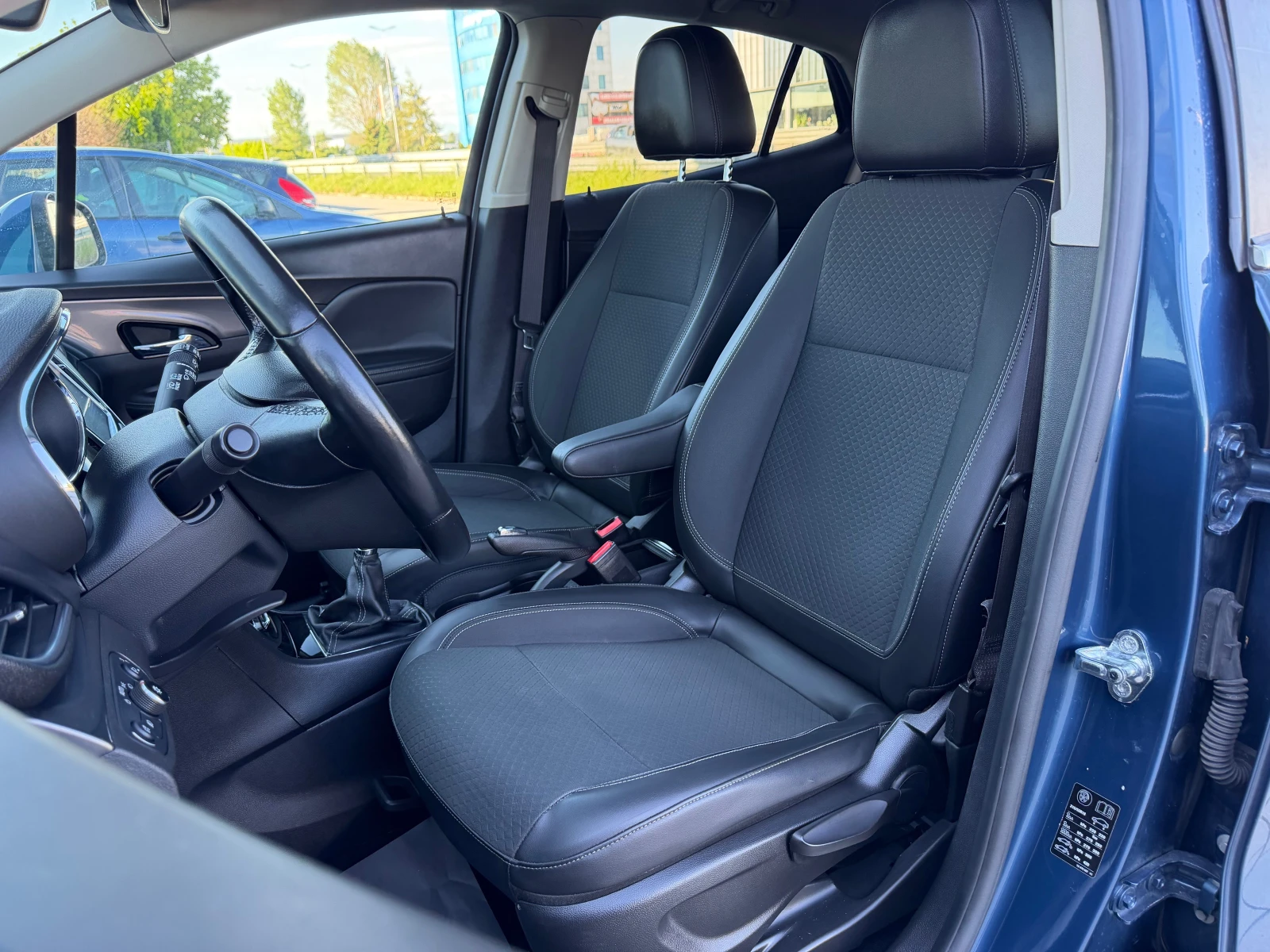 Opel Mokka X 1.4T-COSMO-КАМЕРА-НАВИГАЦИЯ-KEYLESS-GO-АВТОПИЛОТ-, снимка 10 - Автомобили и джипове - 54562133