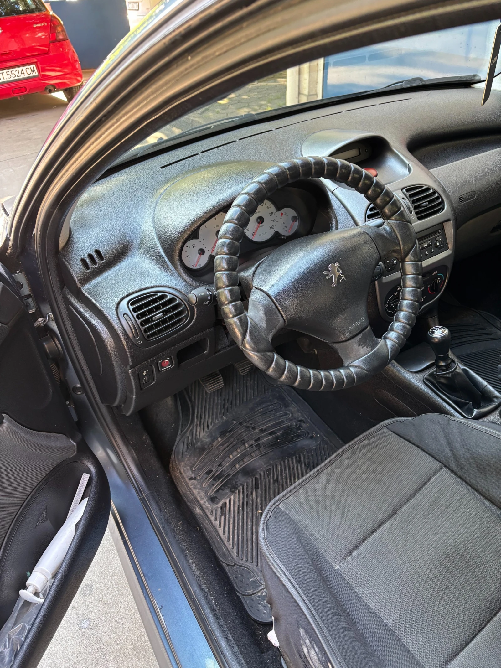 Peugeot 206, снимка 6 - Автомобили и джипове - 54685438