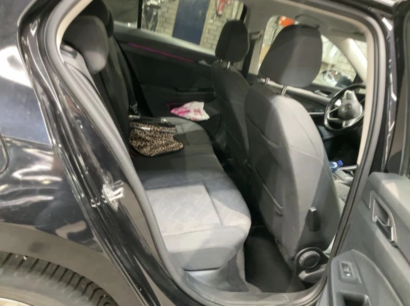 VW Golf 1.5TSI-Серв.история-Лизинг през Уникредит , снимка 6 - Автомобили и джипове - 55038299