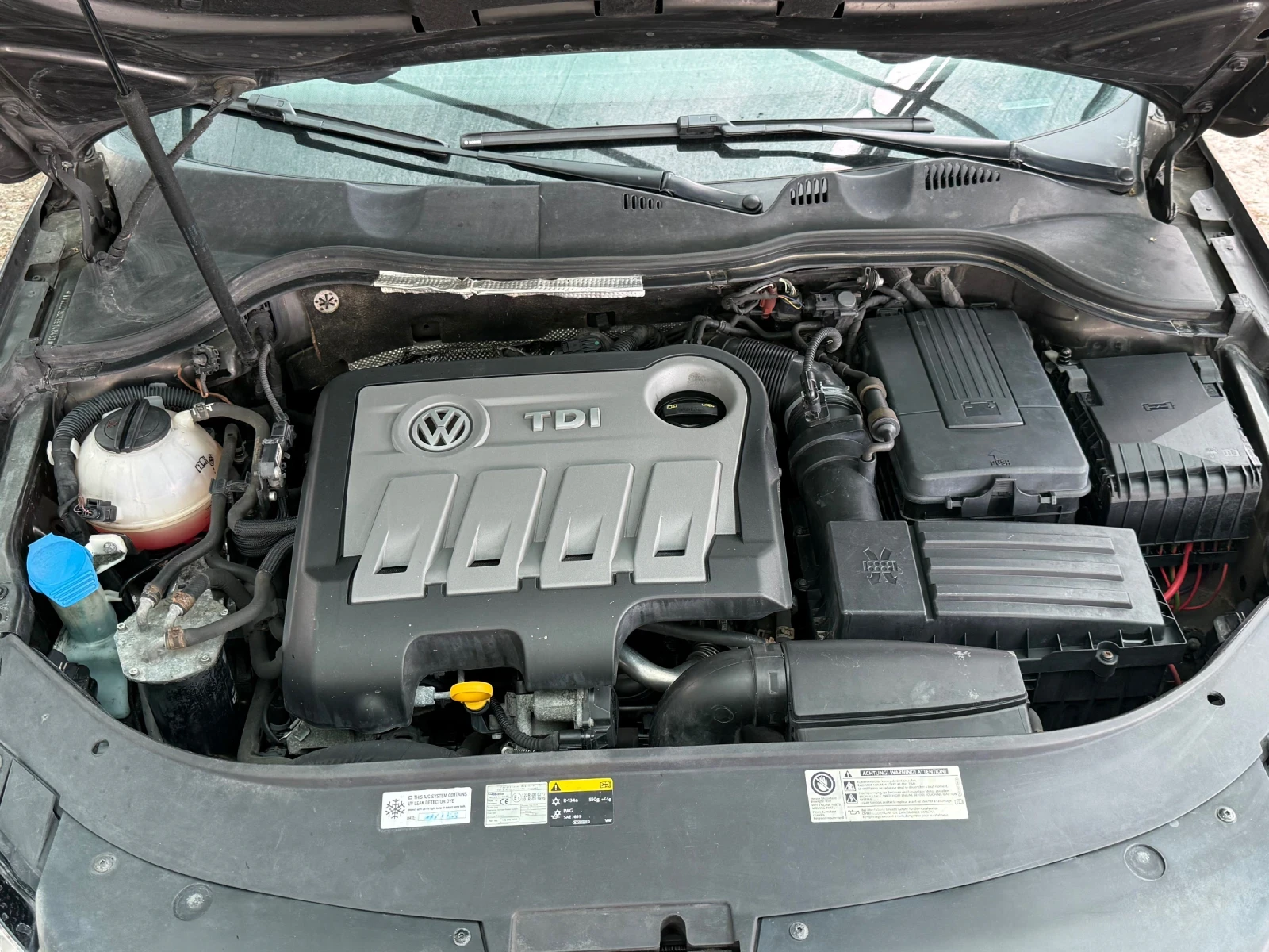 VW Passat 2.0 TDI 177ks HIGHLINE , снимка 16 - Автомобили и джипове - 55283598