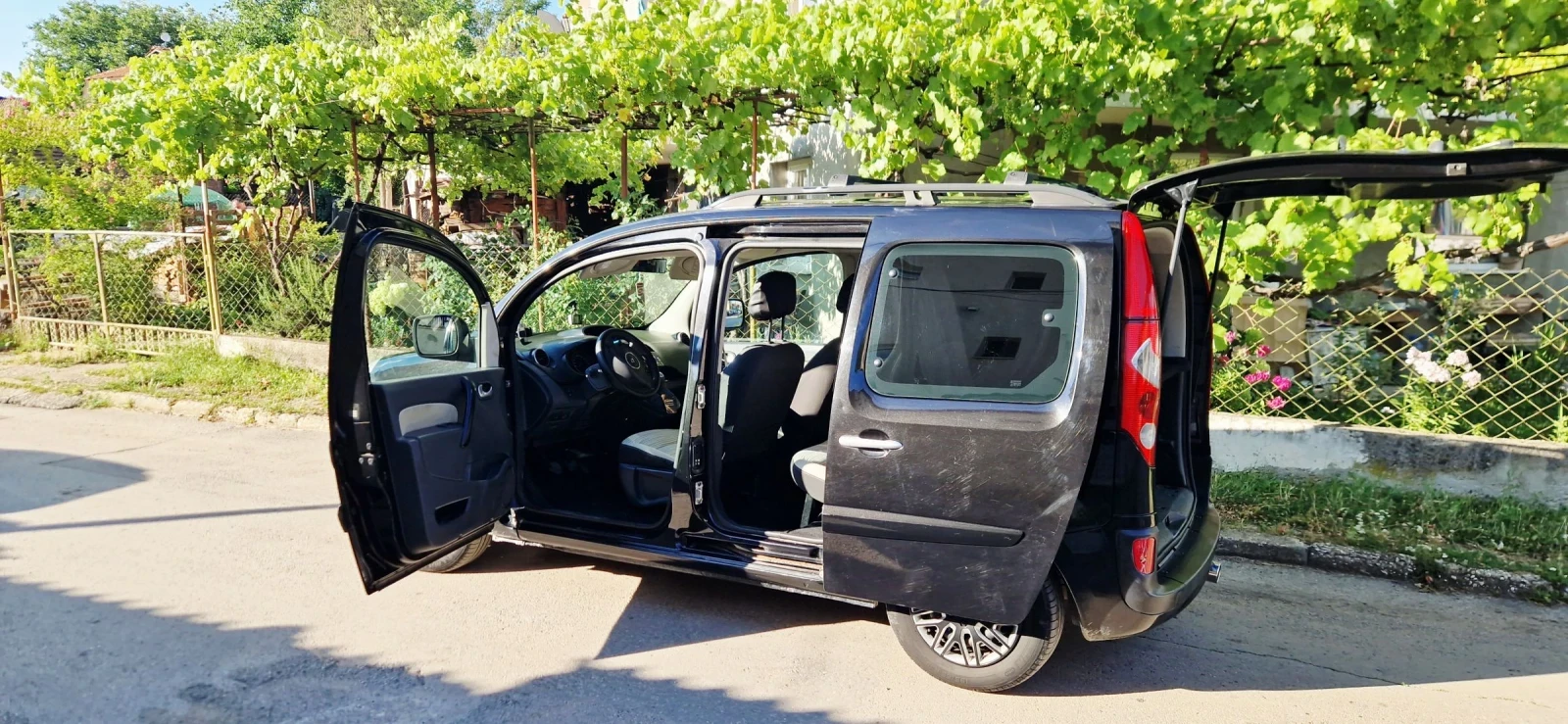 Renault Kangoo II, снимка 5 - Автомобили и джипове - 55284629