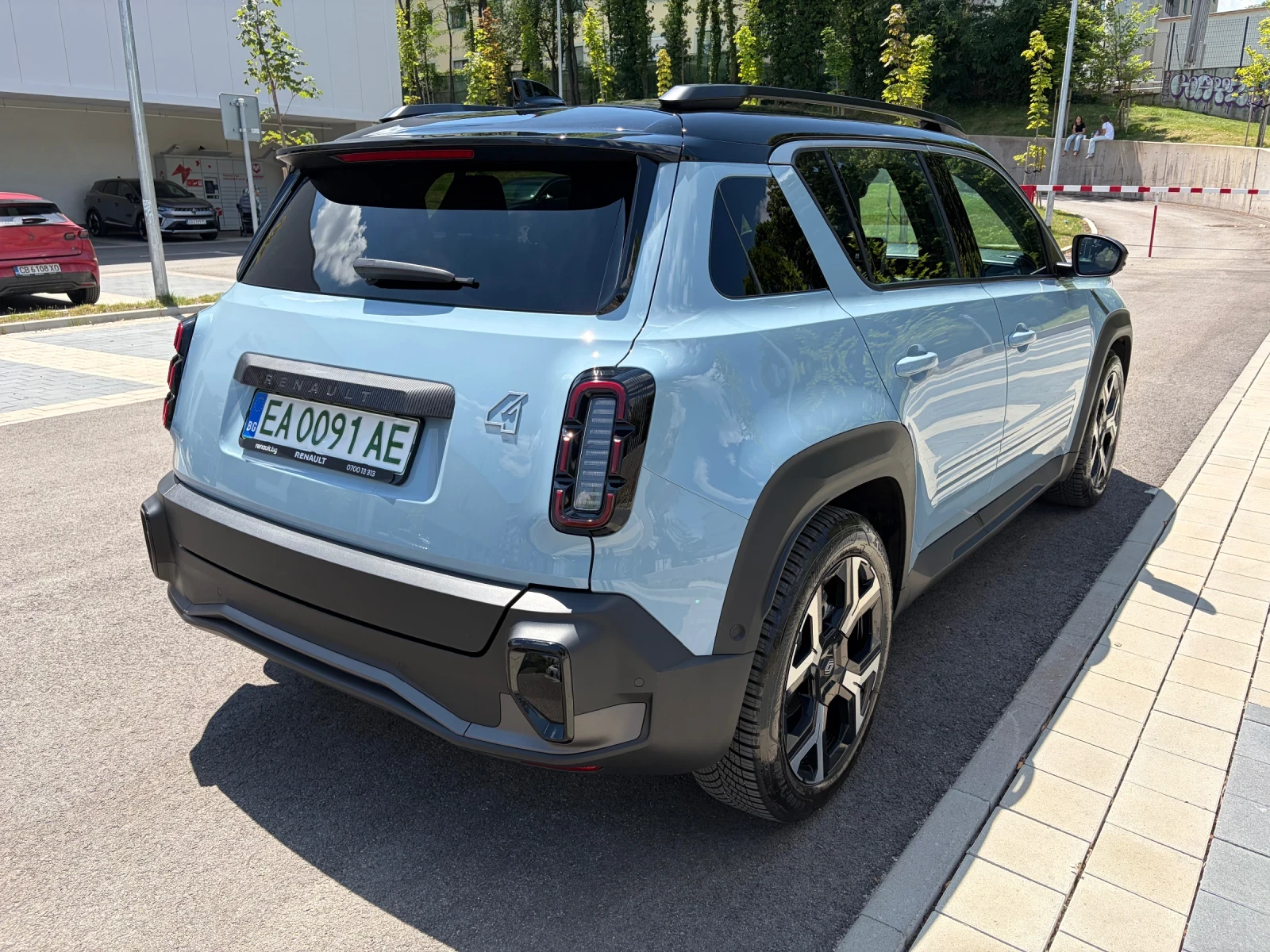 Renault 4 EV150 52kWh, снимка 3 - Автомобили и джипове - 55539241