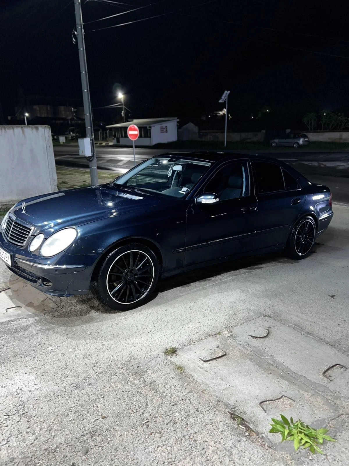 Mercedes-Benz E 270, снимка 5 - Автомобили и джипове - 55854106