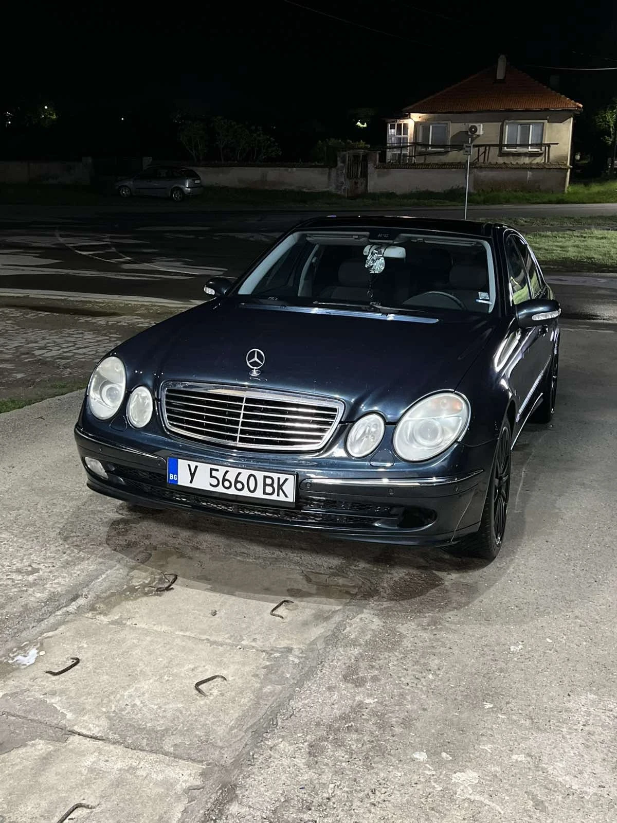 Mercedes-Benz E 270, снимка 3 - Автомобили и джипове - 55854106