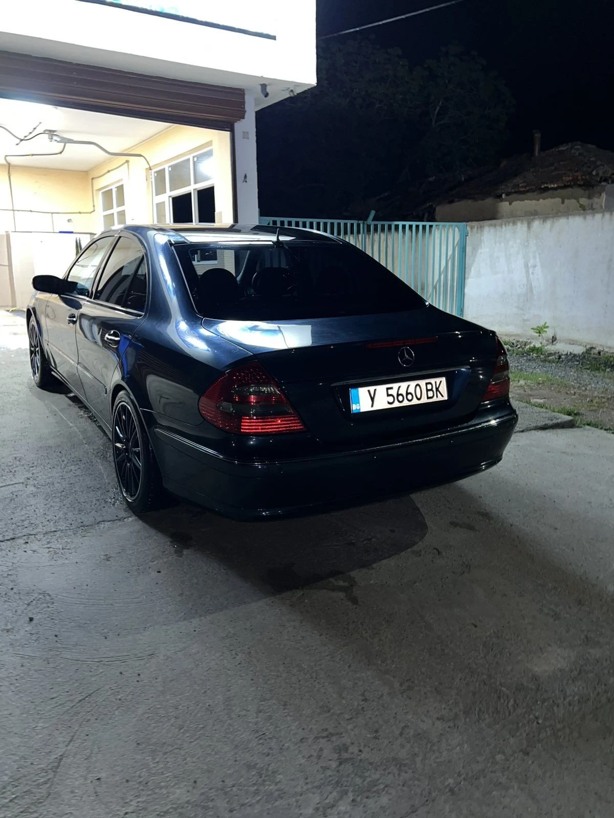 Mercedes-Benz E 270, снимка 8 - Автомобили и джипове - 55854106