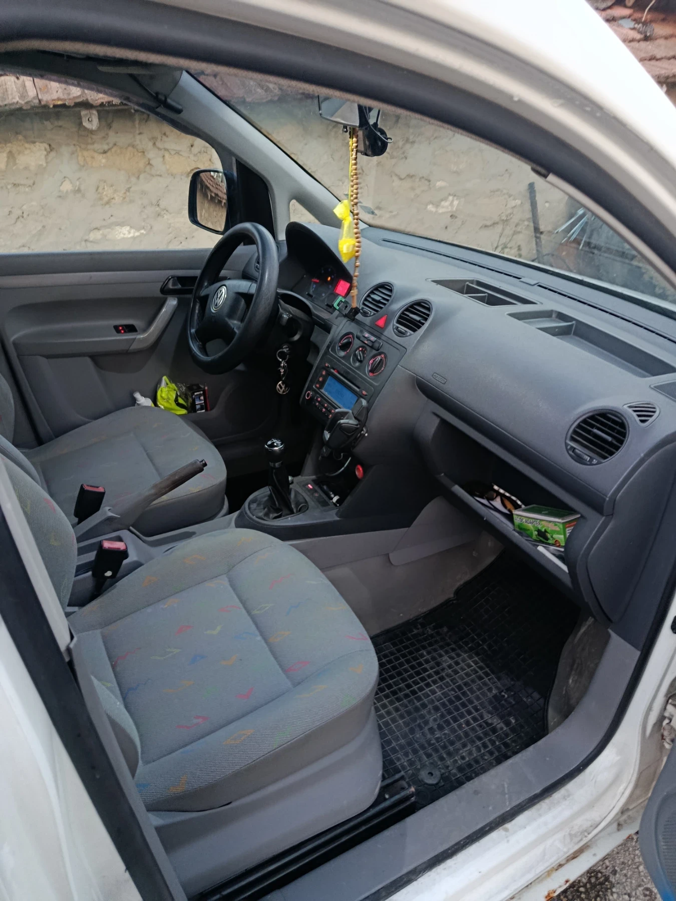 VW Caddy, снимка 5 - Автомобили и джипове - 55879457