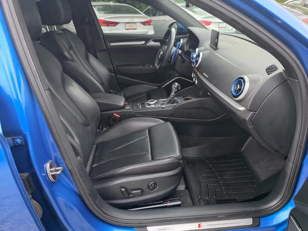 Audi S3 Technik AWD| Bang & Olufsen| Accident Free, снимка 17 - Автомобили и джипове - 56061864