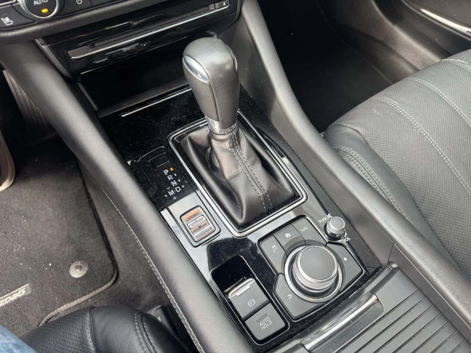 Mazda 6 Optimum 2.0 Бензин, снимка 9 - Автомобили и джипове - 56425520