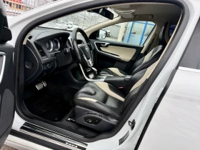 Volvo XC60 Crystal* R Design* D5* 4x4* Xenon* Automat* Navi*  - 10500 € / 20536.22 лв. - 97330245 7