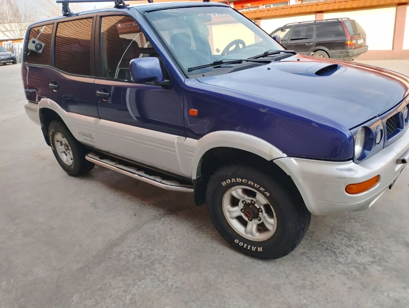 Nissan Terrano, снимка 9 - Автомобили и джипове - 49580815