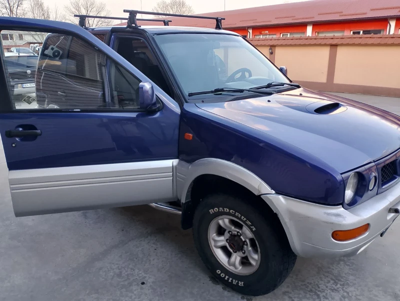 Nissan Terrano, снимка 6 - Автомобили и джипове - 49580815