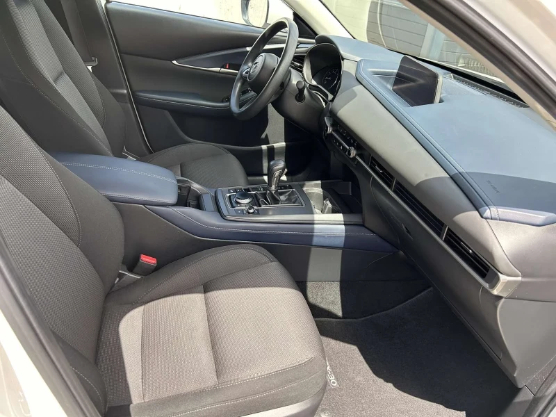 Mazda CX-30 2.0 AWD SKYACTIV G, снимка 13 - Автомобили и джипове - 50978757