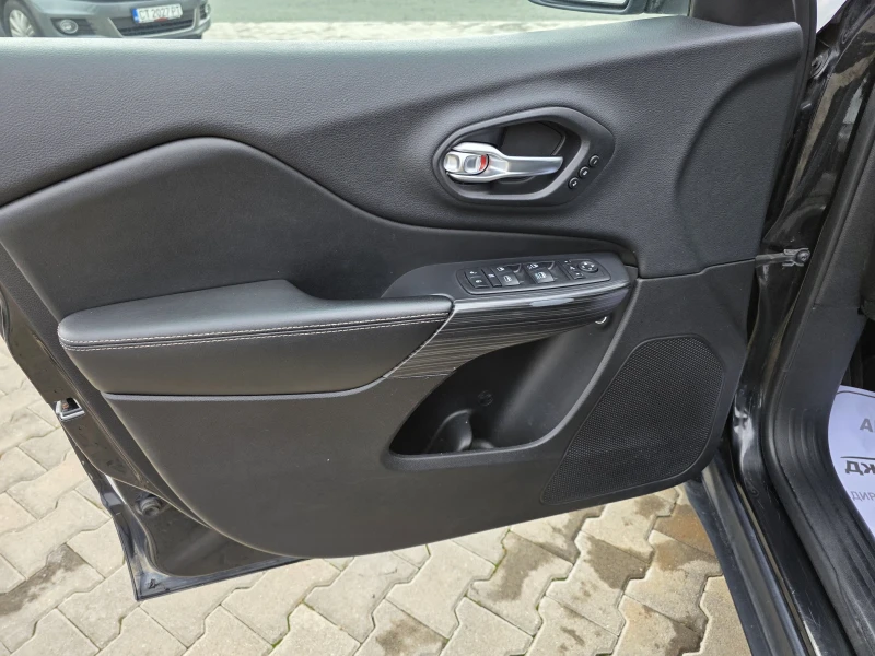 Jeep Cherokee 2.0MJET 4X4, снимка 13 - Автомобили и джипове - 52583823