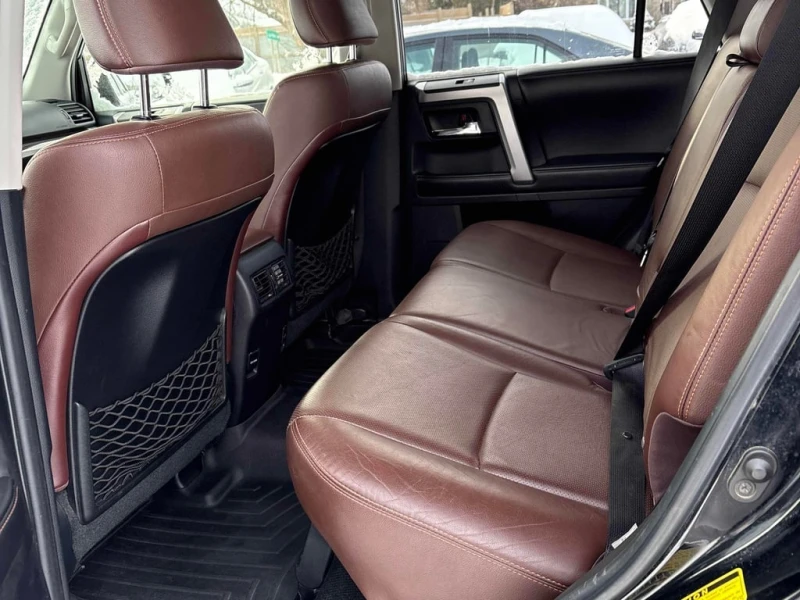 Toyota 4runner * SR5 * CARFAX * БЕЗ ПЪРВОНАЧАЛНА ВНОСКА, снимка 10 - Автомобили и джипове - 52959370