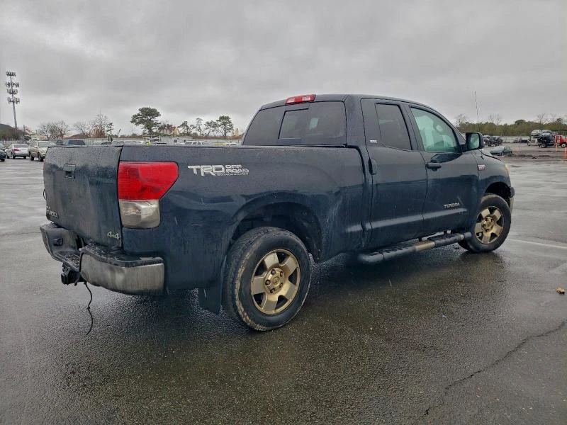 Toyota Tundra 5.7L 8 4x4 w/Rear Wheel Drv, снимка 5 - Автомобили и джипове - 52907530