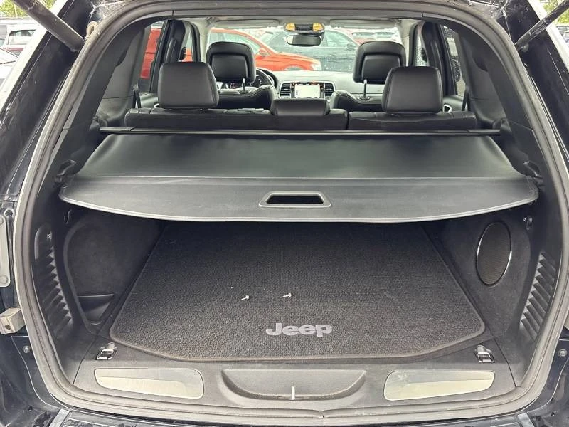 Jeep Grand cherokee * Summit * ДИСТРОНИК * H/K * PANO * CARFAX, снимка 15 - Автомобили и джипове - 55951235