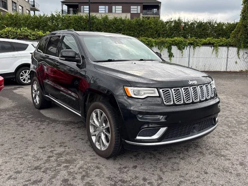Jeep Grand cherokee * Summit * ДИСТРОНИК * H/K * PANO * CARFAX, снимка 3 - Автомобили и джипове - 55951235