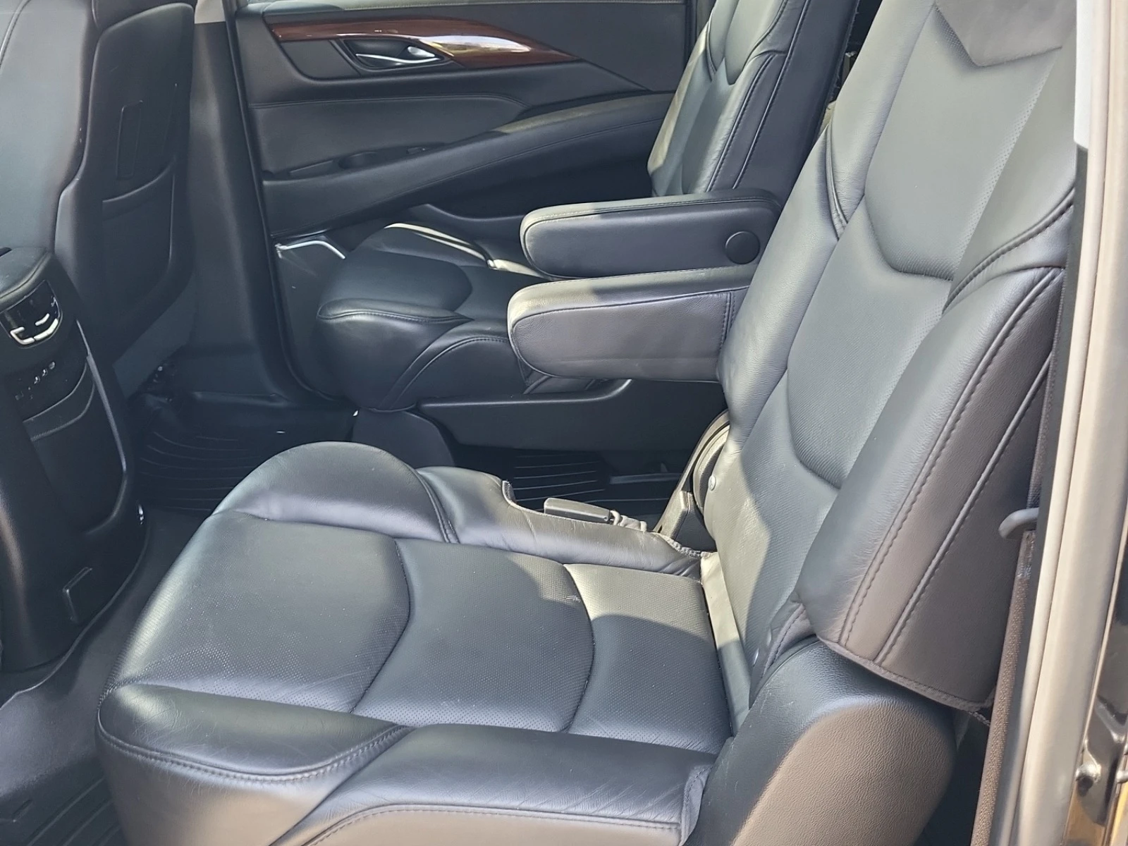 Cadillac Escalade PREMIUM LUXURY * * CARFAX * * АВТО КРЕДИТ * *  - изображение 10