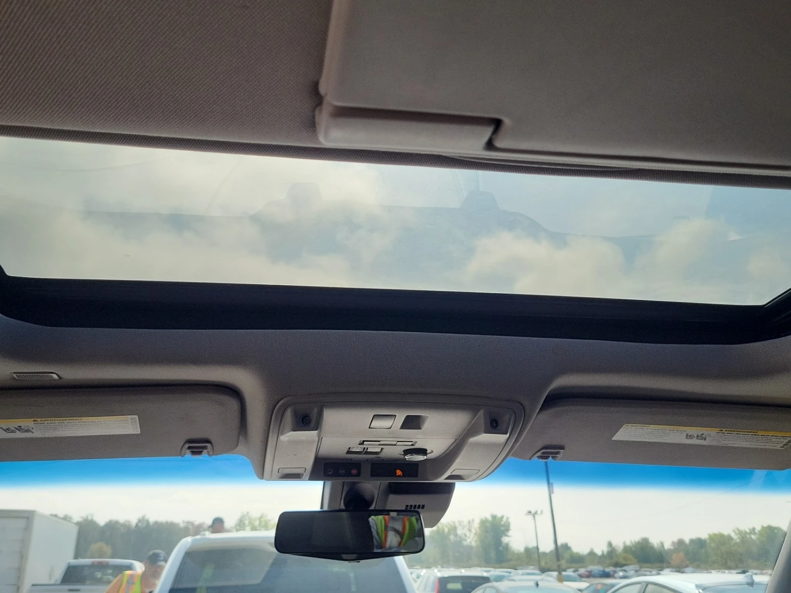 Cadillac Escalade PREMIUM LUXURY * * CARFAX * * АВТО КРЕДИТ * *  - изображение 9