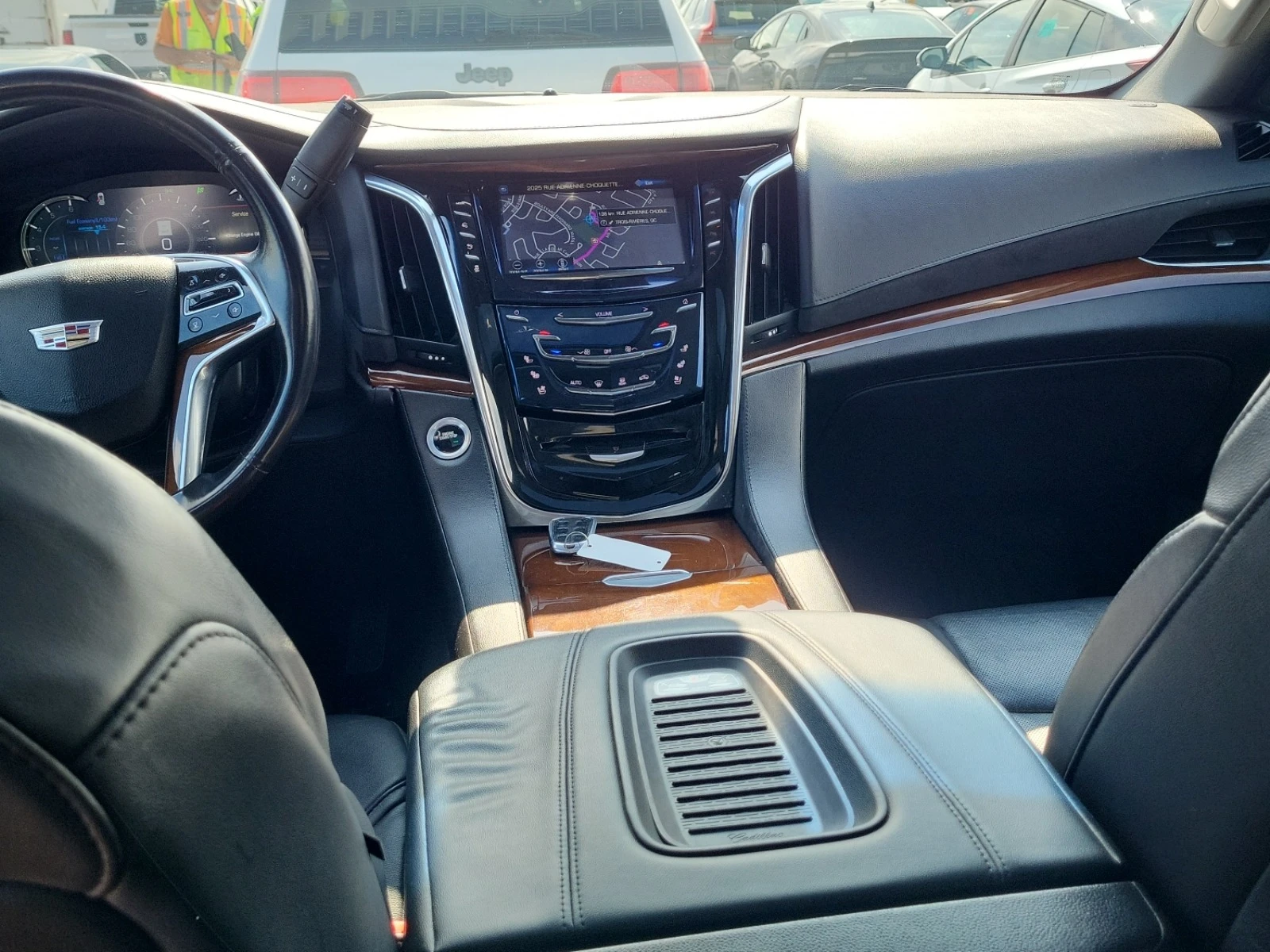 Cadillac Escalade PREMIUM LUXURY * * CARFAX * * АВТО КРЕДИТ * *  - изображение 6