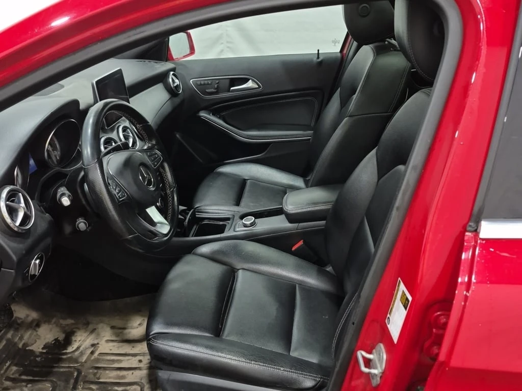 Mercedes-Benz GLA 250 * CARFAX * ФИНАНСИРАНЕ  - изображение 5