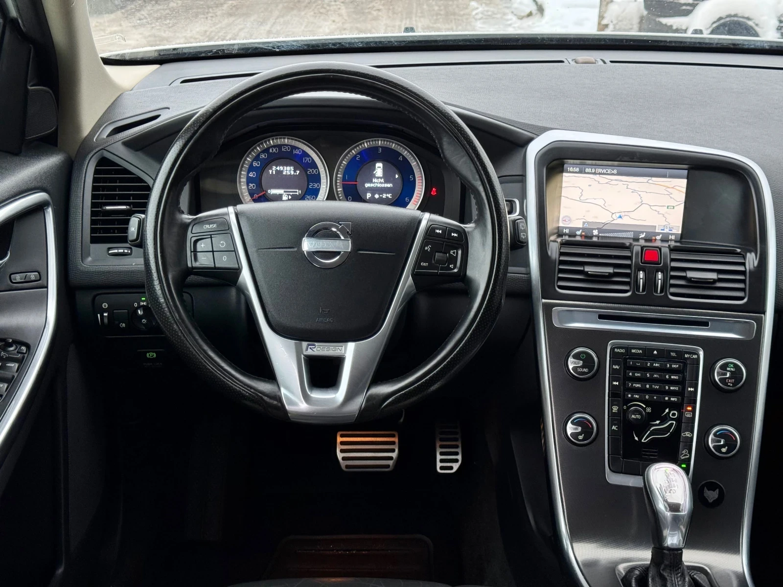 Volvo XC60 Crystal* R Design* D5* 4x4* Xenon* Automat* Navi*  - изображение 9