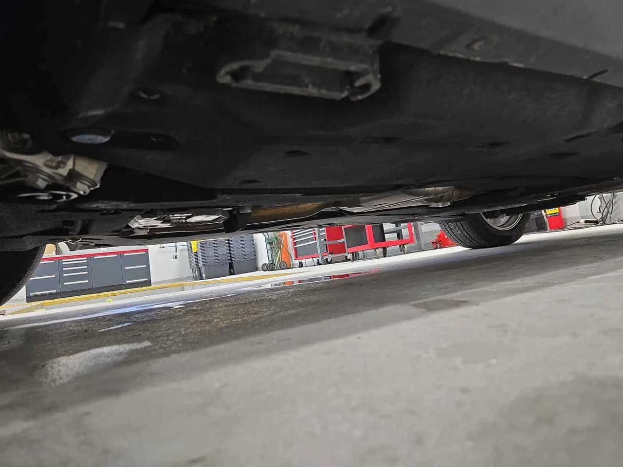 Porsche Cayenne AWD/ОБДУХ/ПОДГРЕВ/ПАНО+ ГУМИ/ОТ ПРЕДСТАВИТЕЛСТВО, снимка 13 - Автомобили и джипове - 53930174