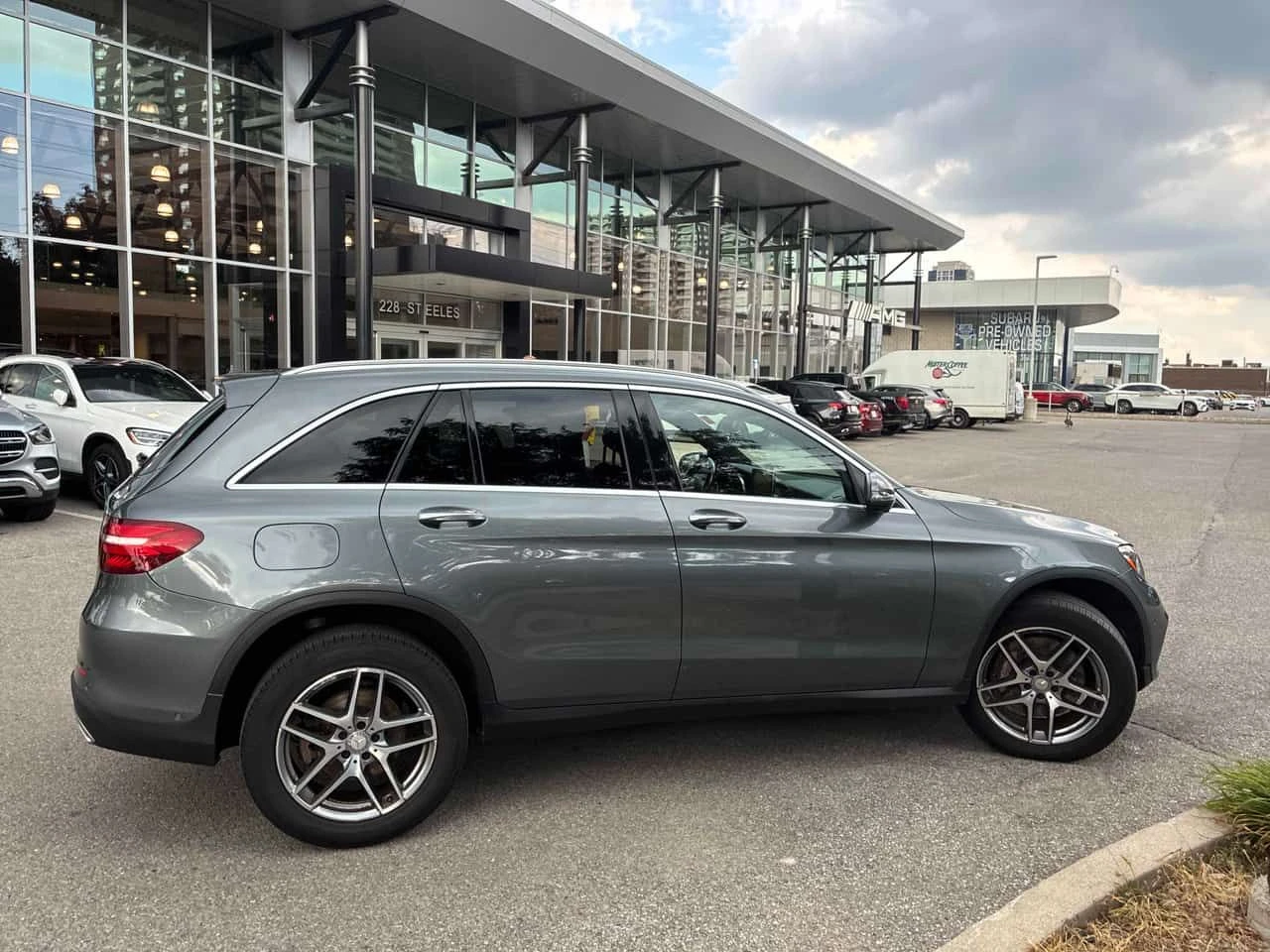 Mercedes-Benz GLC 300 * CARFAX * ОТ ПРЕДСТАВИТЕЛСТВО НА МЕРЦЕДЕС * , снимка 3 - Автомобили и джипове - 55588403