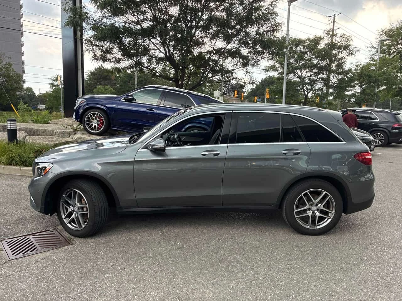 Mercedes-Benz GLC 300 * CARFAX * ОТ ПРЕДСТАВИТЕЛСТВО НА МЕРЦЕДЕС * , снимка 2 - Автомобили и джипове - 55588403
