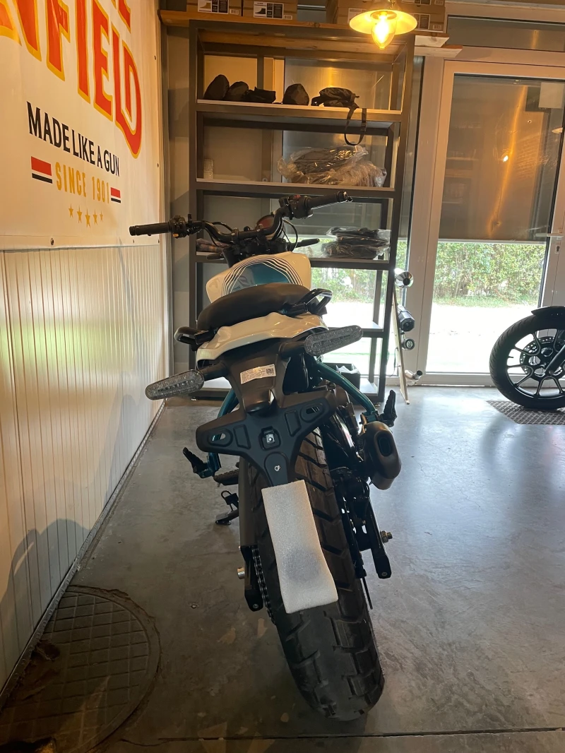 Royal Enfield Guerrilla, снимка 3 - Мотоциклети и мототехника - 51936074