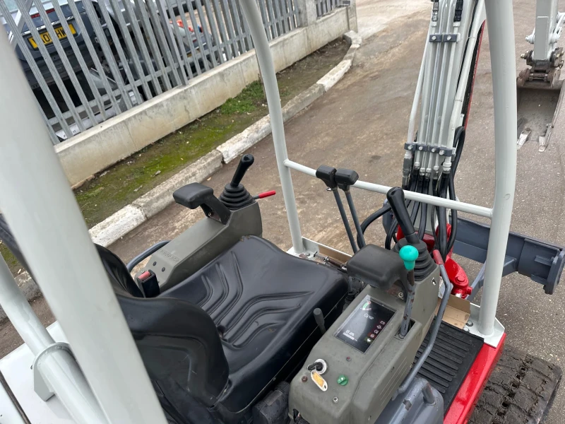 Багер Takeuchi TB 016, снимка 9 - Индустриална техника - 51447348