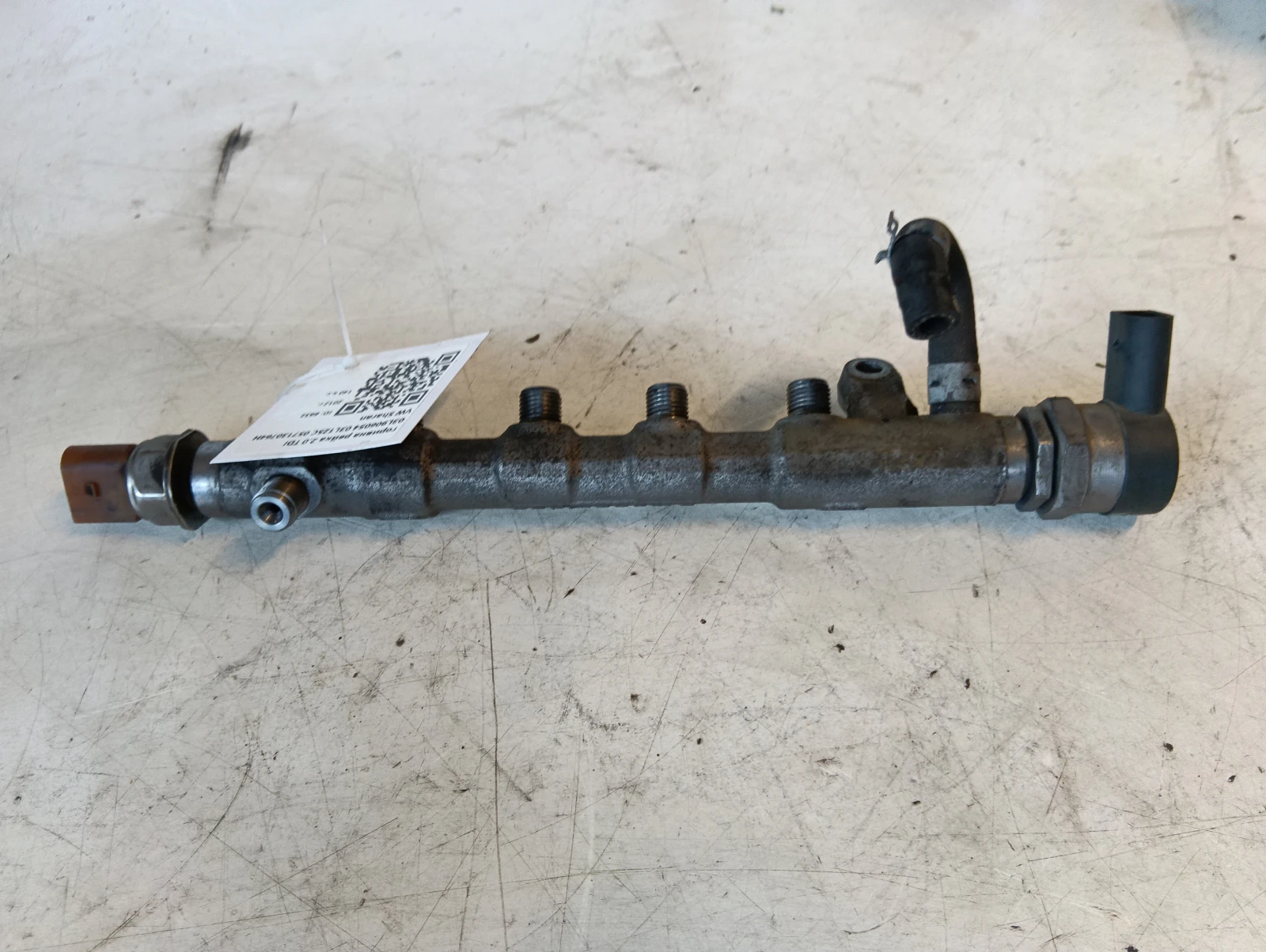 горивна рейка 2.0 TDI 03L906054 03L125C 057130764H VW Sharan