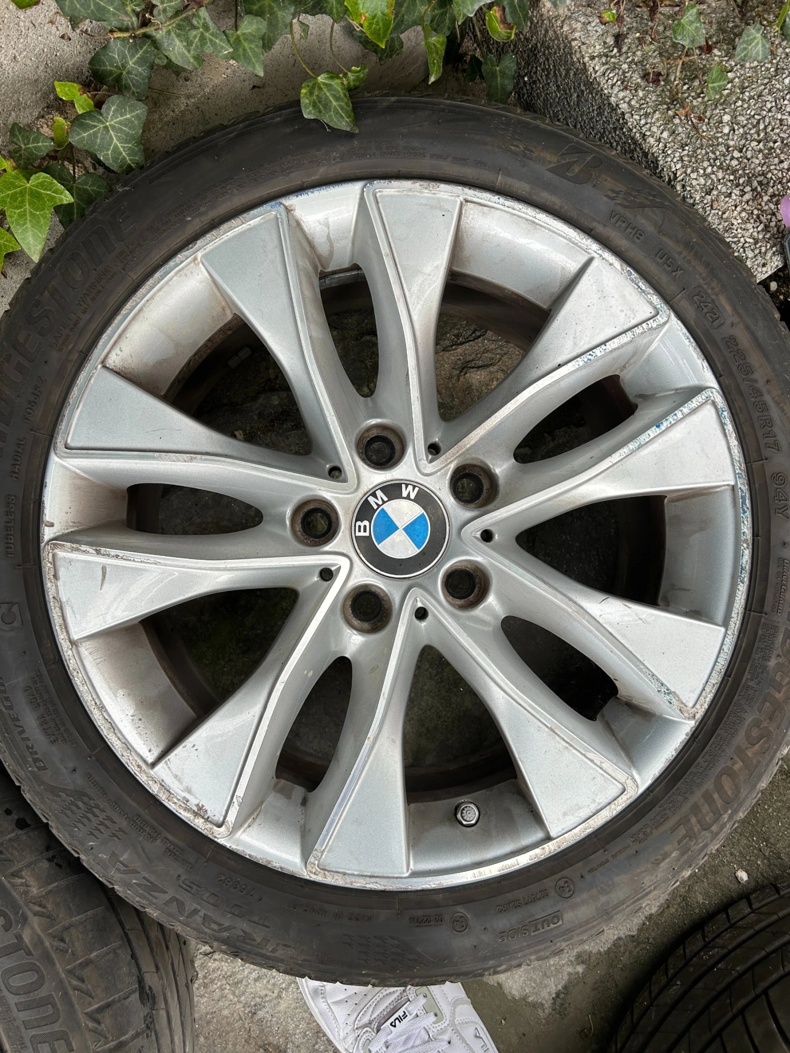 Гуми с джанти Bridgestone 225/45R17, снимка 5 - Гуми и джанти - 54603269