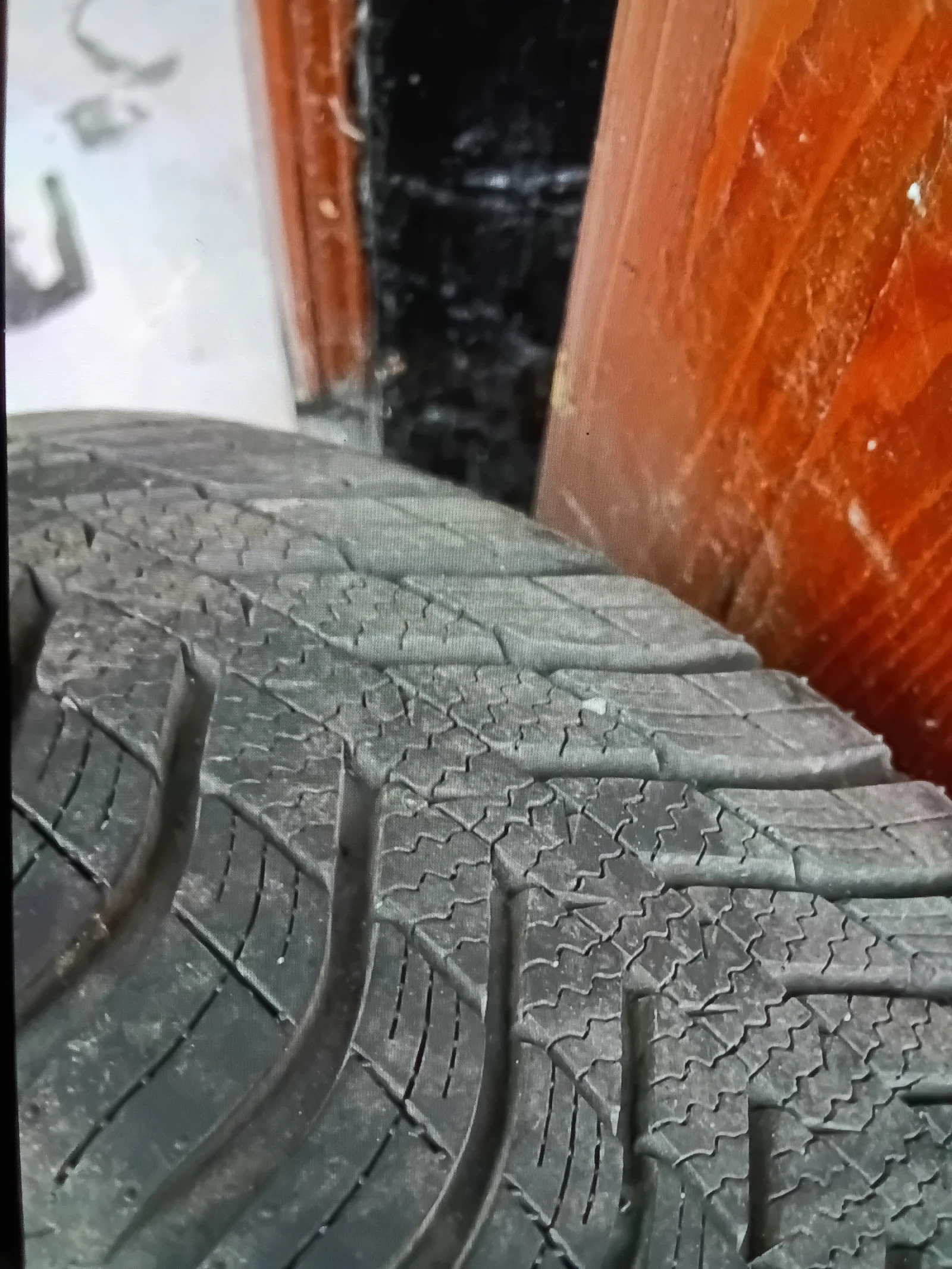 ���� � ������ 165/60R14 �� Nissan Micra | Mobile.bg � ����������� 1