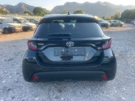 Toyota Yaris 1.5HIBRID НЕРАЗЛИЧИМ ОТ НОВ, снимка 4