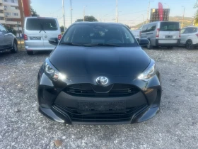 Toyota Yaris 1.5HIBRID НЕРАЗЛИЧИМ ОТ НОВ, снимка 8