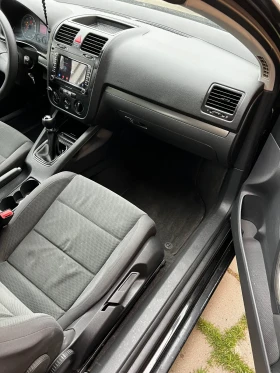 VW Golf 1.6 - 4500 лв. - 23559110 8