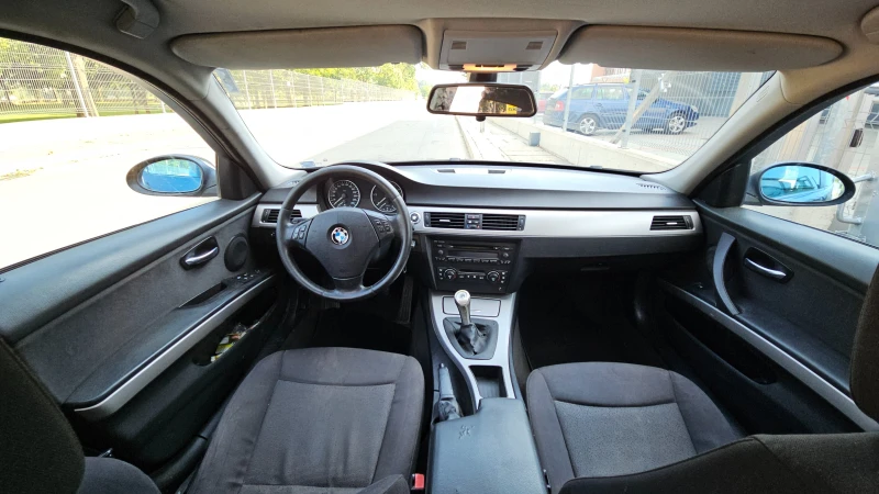 BMW 320, снимка 6 - Автомобили и джипове - 47327024