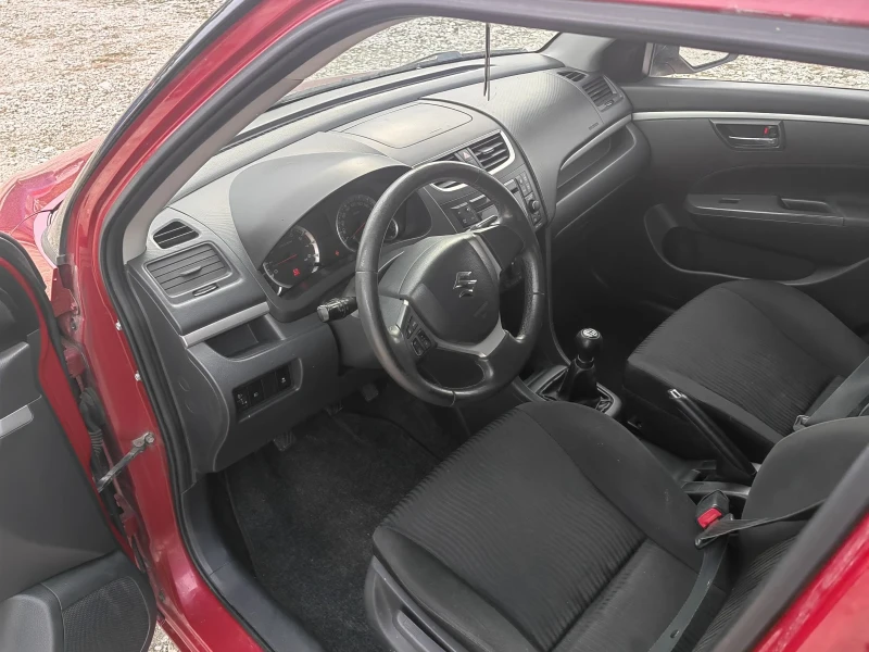 Suzuki Swift 1.3/Facelift, снимка 7 - Автомобили и джипове - 48347887