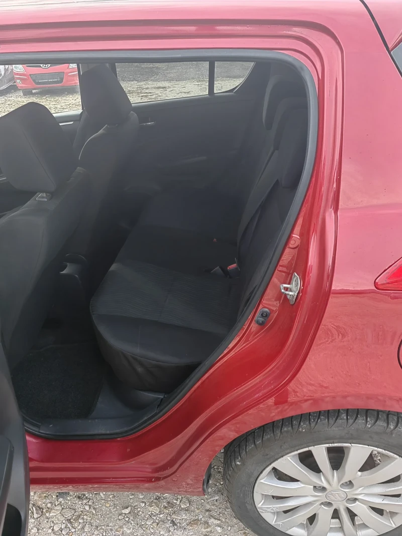 Suzuki Swift 1.3/Facelift, снимка 10 - Автомобили и джипове - 48347887