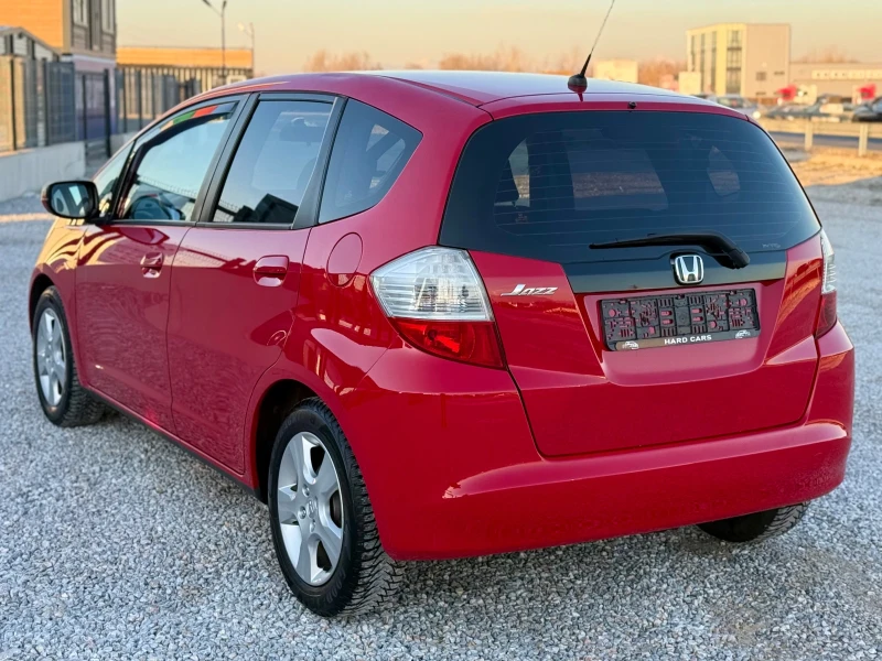 Honda Jazz 1.4i * Climatronic* Халогени* Ел. Пакет* ТОП* , снимка 4 - Автомобили и джипове - 48604565