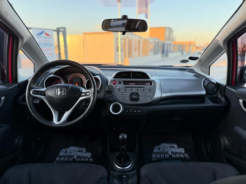 Honda Jazz 1.4i * Climatronic* Халогени* Ел. Пакет* ТОП* , снимка 8 - Автомобили и джипове - 48604565