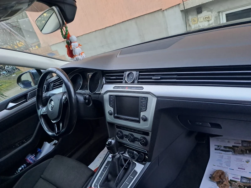 VW Passat 1.6 tdi blue motion, снимка 2 - Автомобили и джипове - 48954296