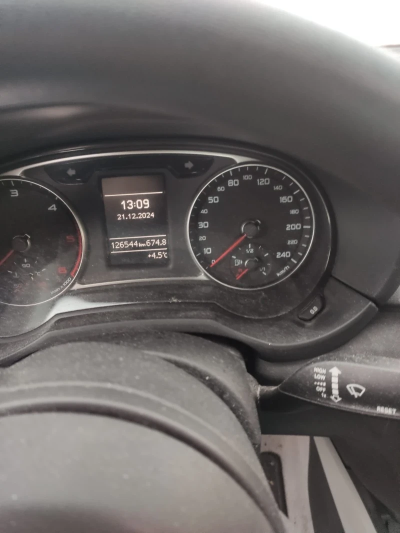 Audi A1 1.6, снимка 8 - Автомобили и джипове - 48990305