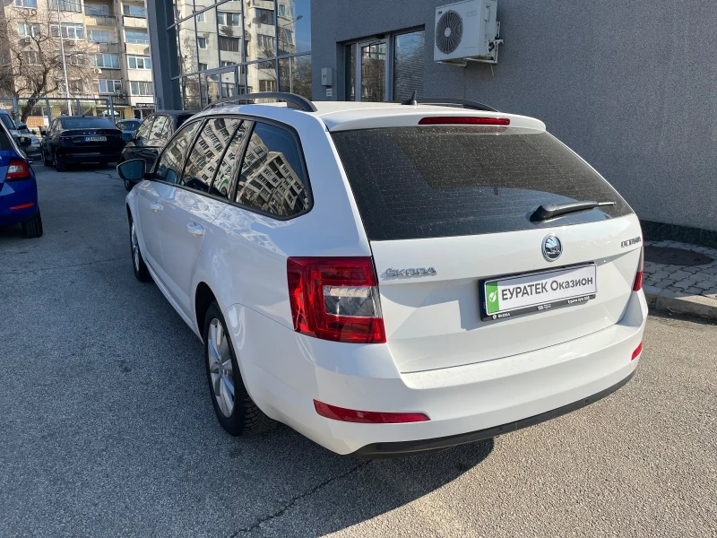 Skoda Octavia 2.0TDI 7DSG , снимка 4 - Автомобили и джипове - 49020531