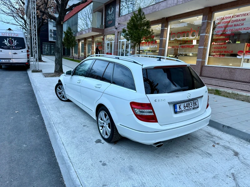 Mercedes-Benz C 220, снимка 4 - Автомобили и джипове - 49471053