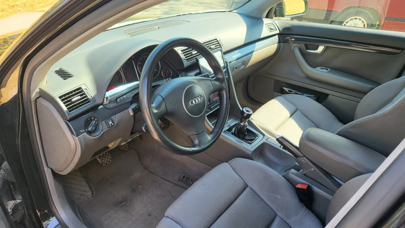Audi A4 1.8T, снимка 9 - Автомобили и джипове - 52682276