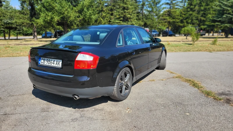 Audi A4 1.8T, снимка 7 - Автомобили и джипове - 52682276