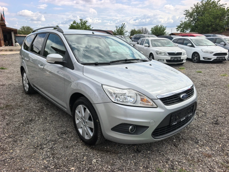 Ford Focus 2.0i Facelift, снимка 7 - Автомобили и джипове - 51700637